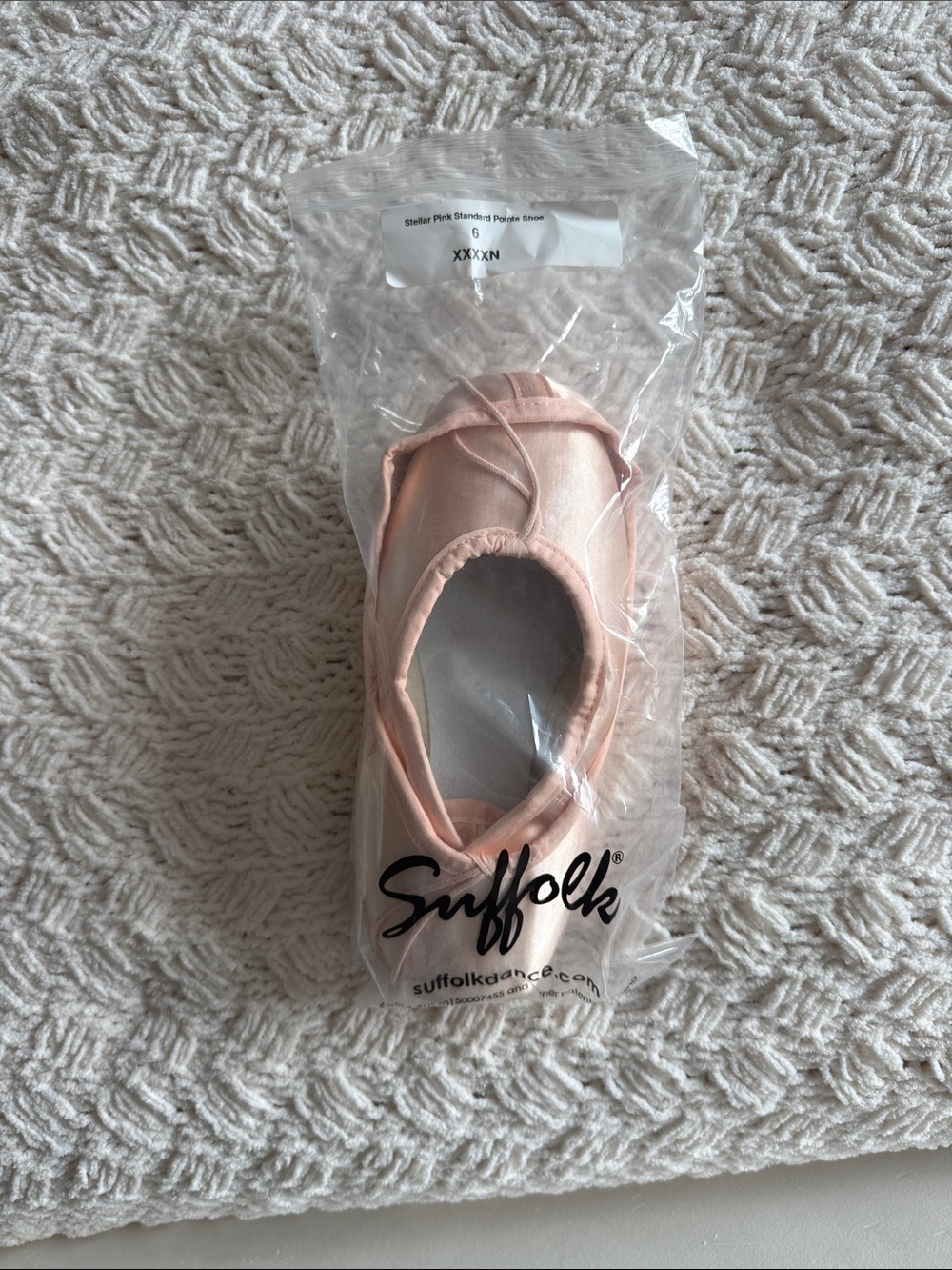 Suffolk Women's Pink Ballet Pointe Shoe